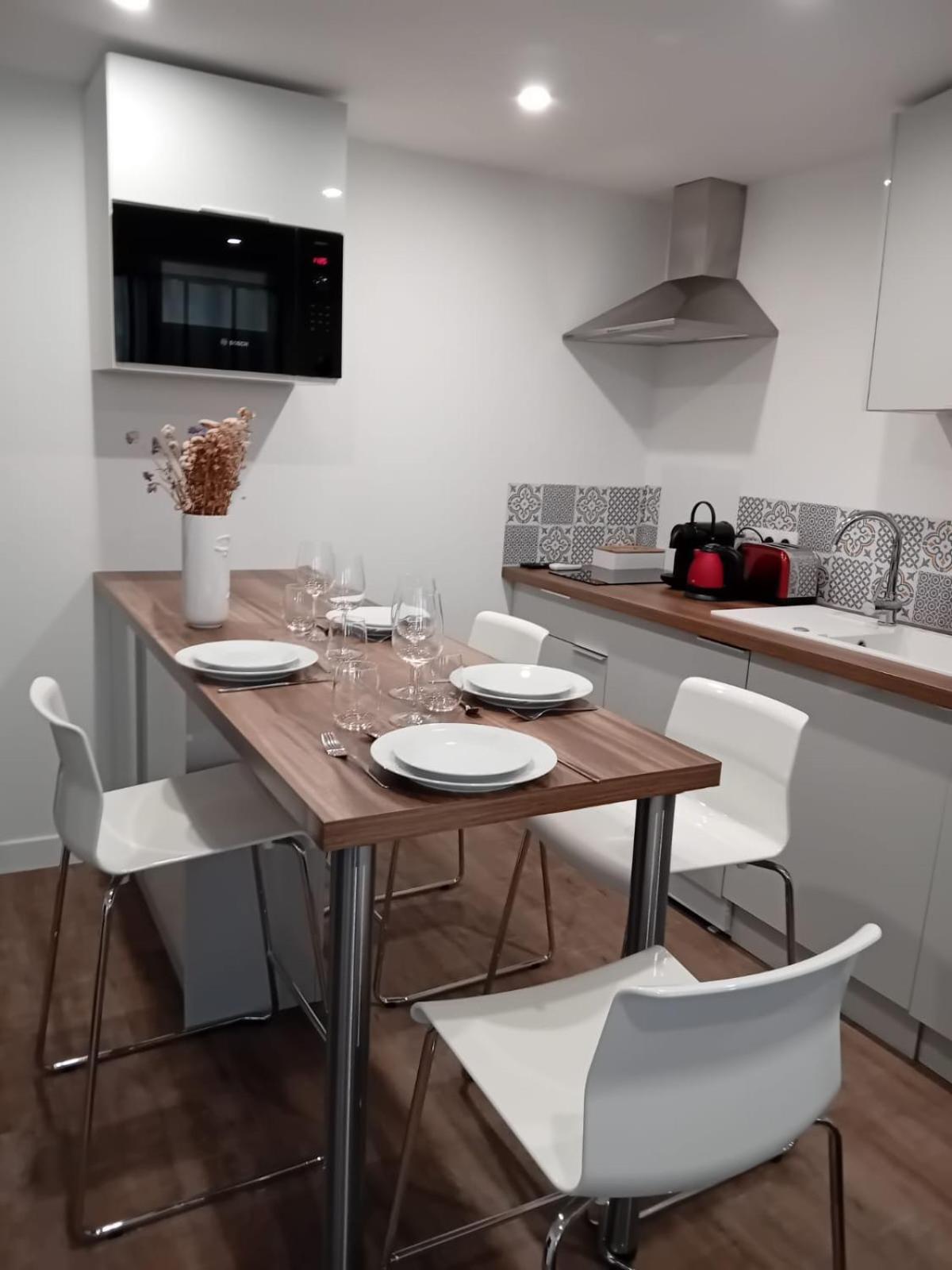 L'Amandier - Joli Appartement T3 Neuf Centre Ville A 2 Pas De La Rotonde Mirabeau Et Des Allees Provencales Экс-ан-Прованс Экстерьер фото